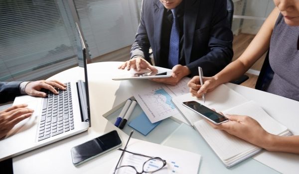 Đánh giá hiệu năng máy chủ dựa vào các tiêu chí nào?